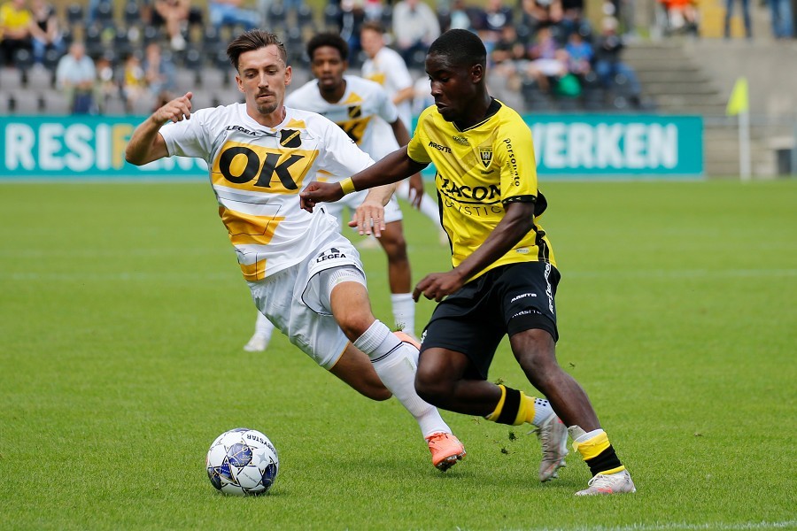 VVV Venlo vs. NAC Breda (2021/22)_9