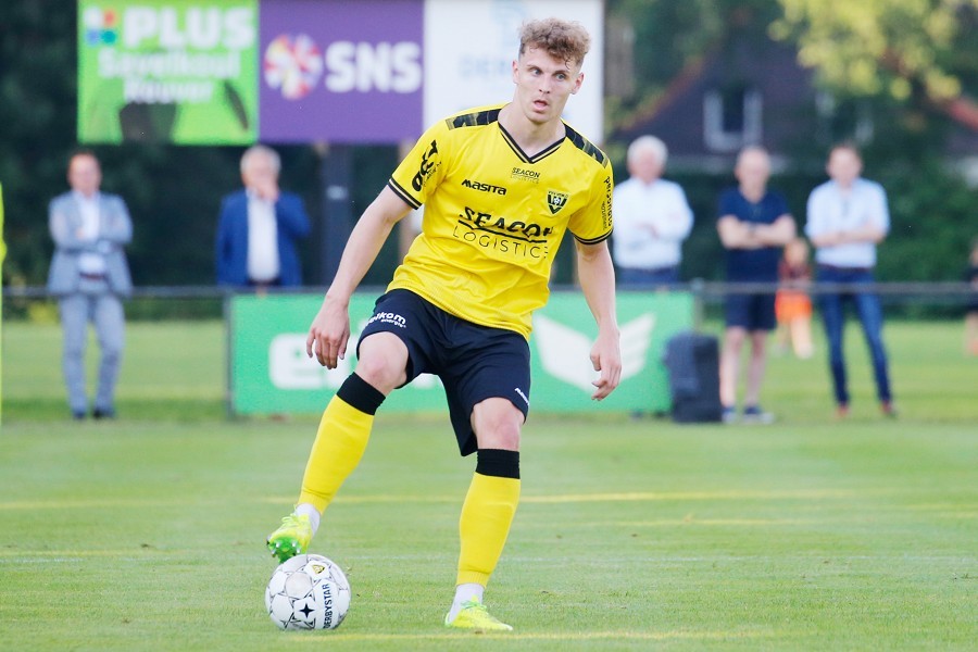 VVV Venlo vs. VV Una Zeelst (2021/22)_15