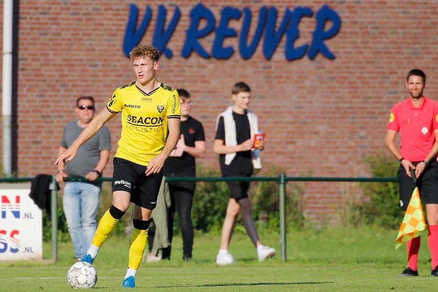 VVV Venlo vs. VV Una Zeelst (2021/22)_16