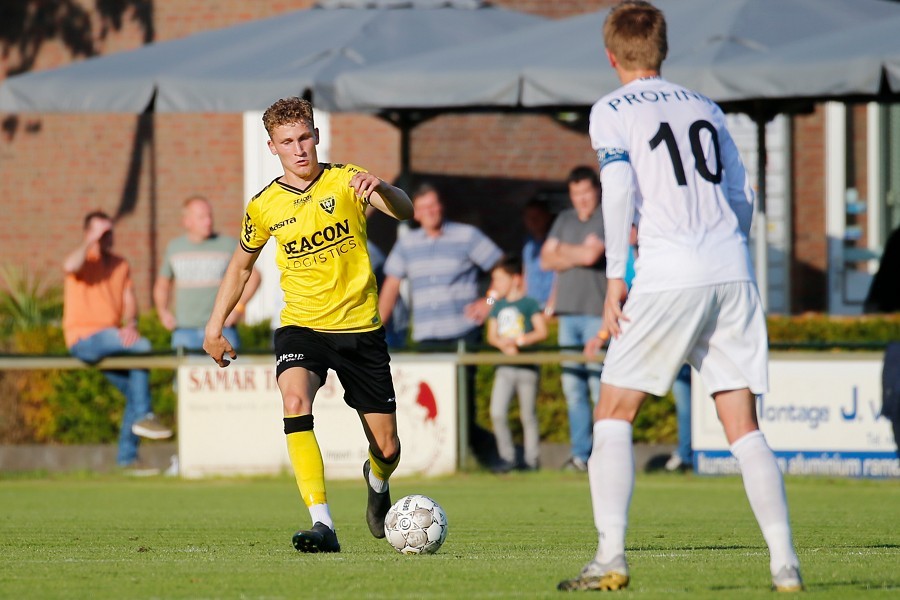 VVV Venlo vs. VV Una Zeelst (2021/22)_18