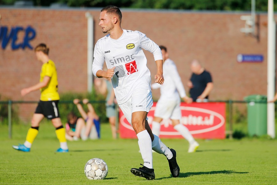 VVV Venlo vs. VV Una Zeelst (2021/22)_19
