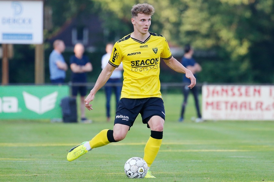 VVV Venlo vs. VV Una Zeelst (2021/22)_20