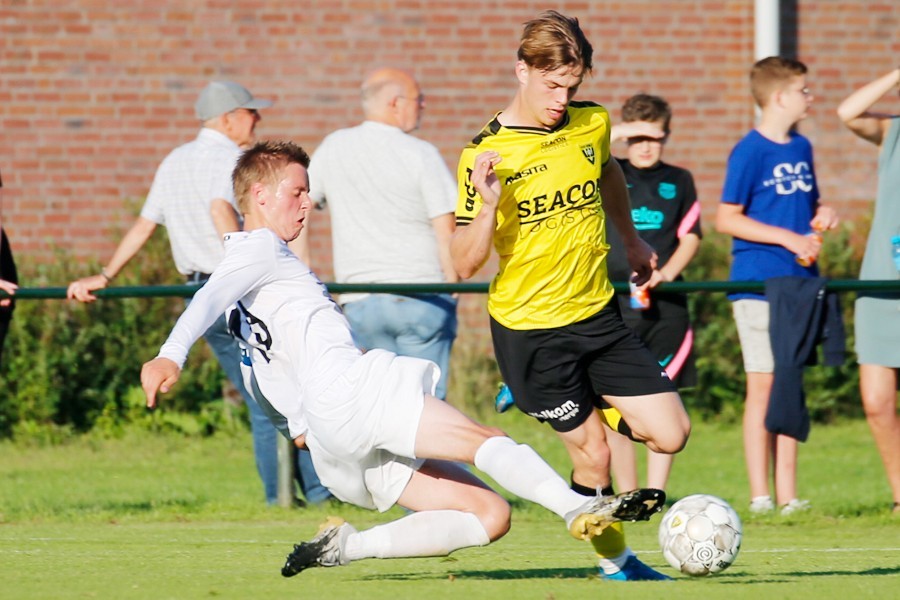 VVV Venlo vs. VV Una Zeelst (2021/22)_26