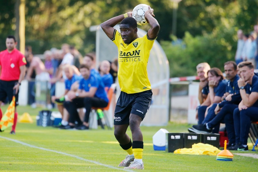 VVV Venlo vs. VV Una Zeelst (2021/22)_27