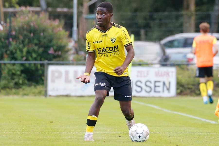 VVV Venlo vs. VV Una Zeelst (2021/22)_31
