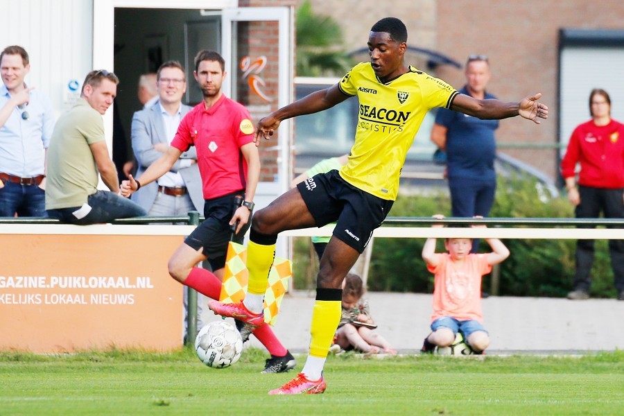 VVV Venlo vs. VV Una Zeelst (2021/22)_33