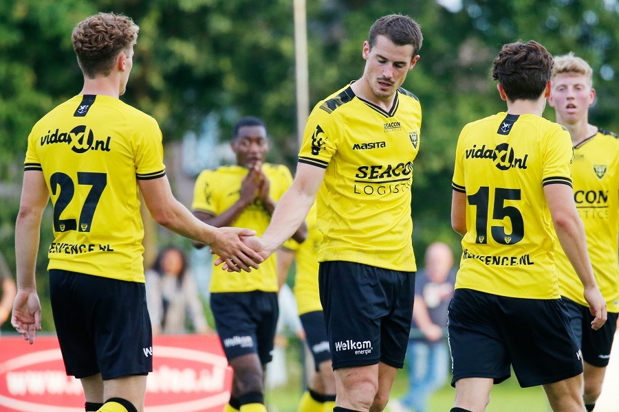 VVV Venlo vs. VV Una Zeelst (2021/22)_44