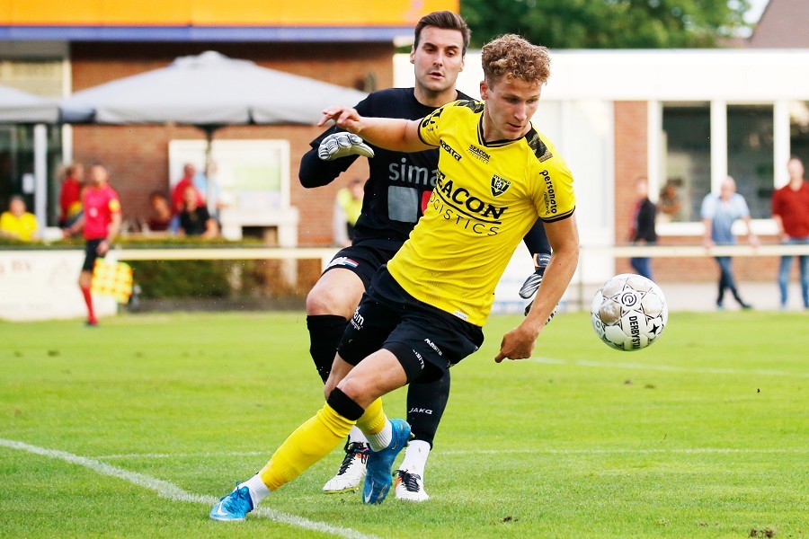 VVV Venlo vs. VV Una Zeelst (2021/22)_46