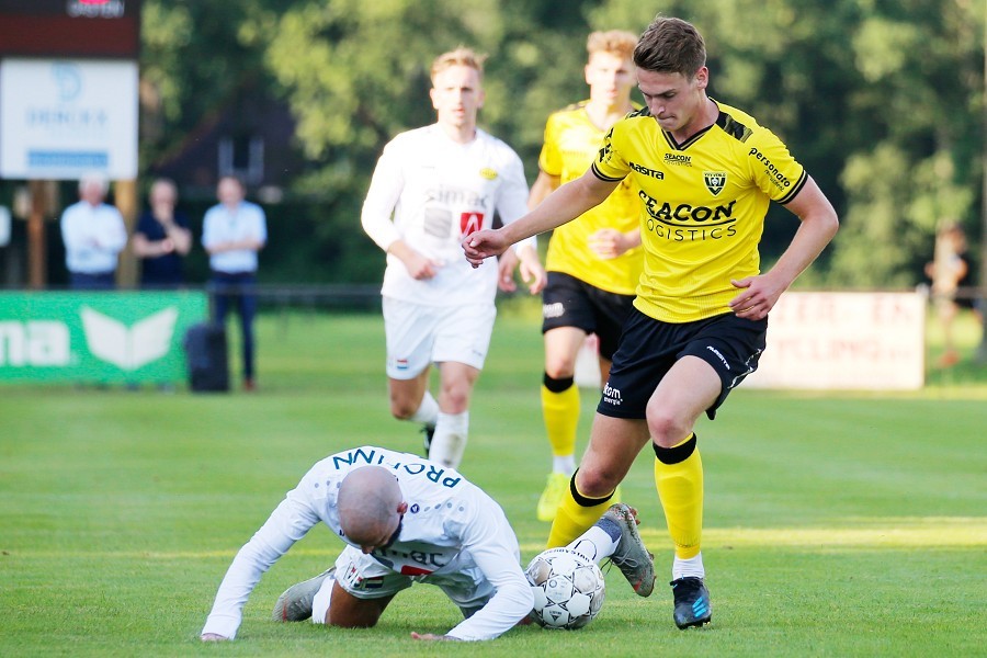 VVV Venlo vs. VV Una Zeelst (2021/22)_6